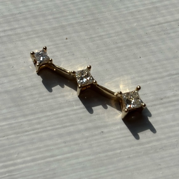 14k Yellow Gold & Diamond Pendant - Picture 1 of 3